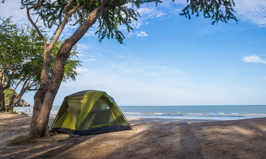 tips-camping-di-pantai